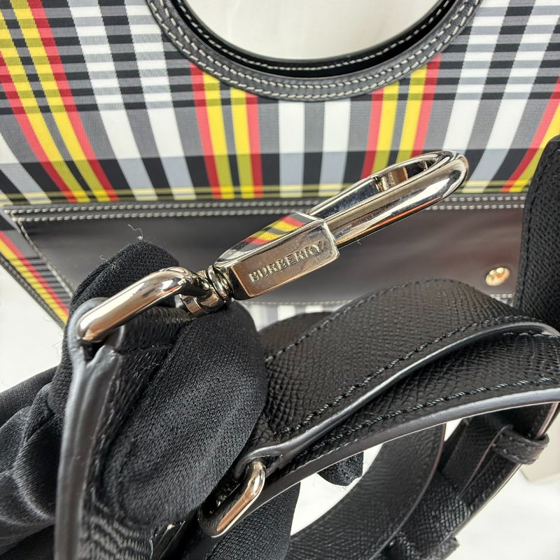 近新狀態良好BURBERRY Pocket Bag中號 電腦包 公事包 手提斜背兩用包-12