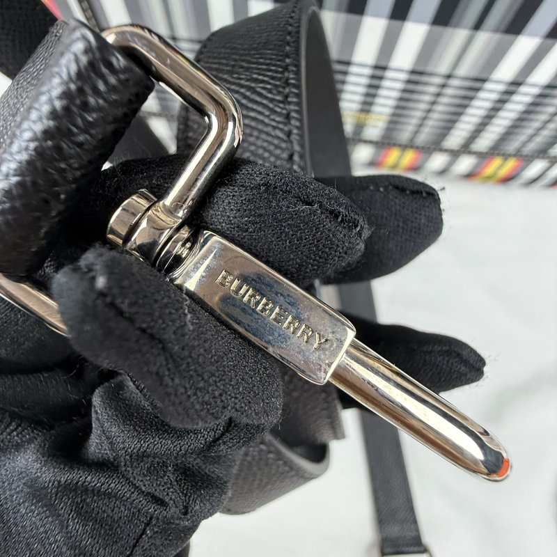 近新狀態良好BURBERRY Pocket Bag中號 電腦包 公事包 手提斜背兩用包-14