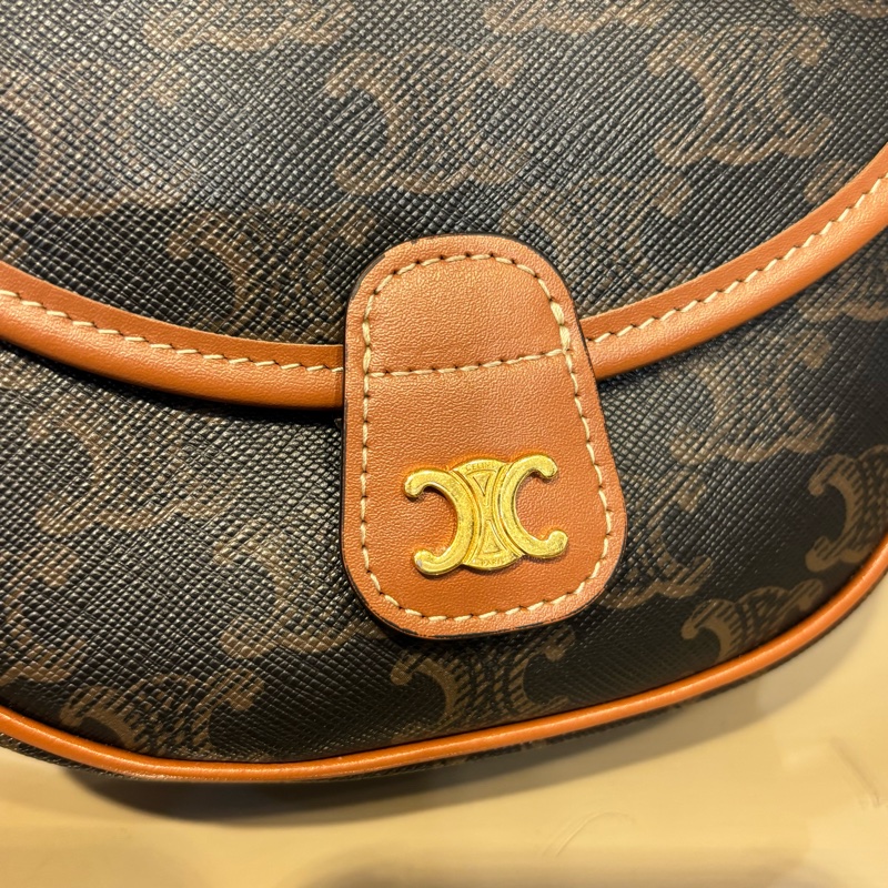 Celine Mini Besace Triomphe 馬鞍包-1