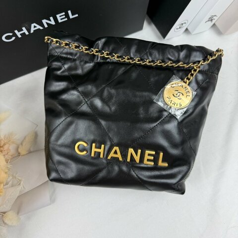 近新 未使用 CHANEL 香奈兒 22 Bag Mini 黑色金釦 鍊條包