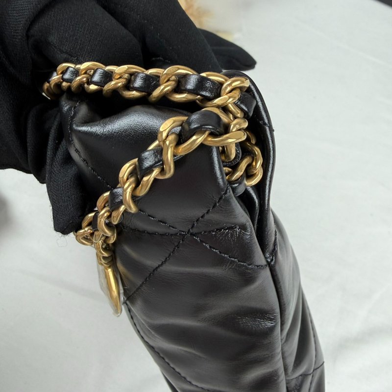 近新 未使用 CHANEL 香奈兒 22 Bag Mini 黑色金釦 鍊條包-2