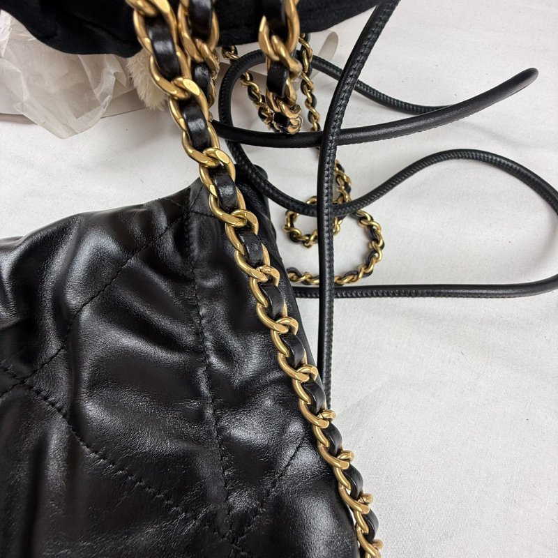 近新 未使用 CHANEL 香奈兒 22 Bag Mini 黑色金釦 鍊條包-21