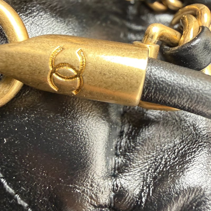 近新 未使用 CHANEL 香奈兒 22 Bag Mini 黑色金釦 鍊條包-25