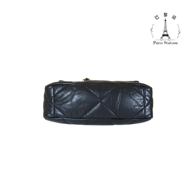 【巴黎站二手名牌專賣店】*現貨*CHANEL 香奈兒 真品*黑色菱格紋皮革19系列金釦26手提斜背包-2