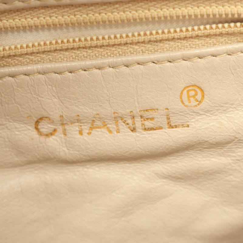 香奈兒 (CHANEL) 絎縫斜挎包,羊皮材質,米色,二手,女士款,金色五金配件,CC-3