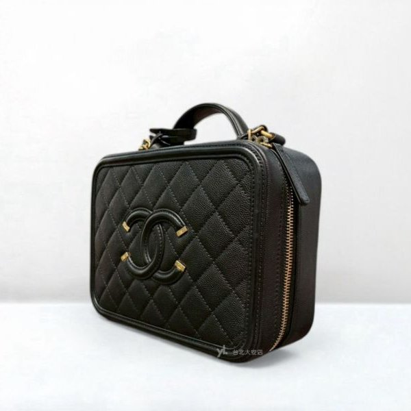 A13043-Chanel Vanity Case黑金荔枝牛皮中型化妝箱包A93-2