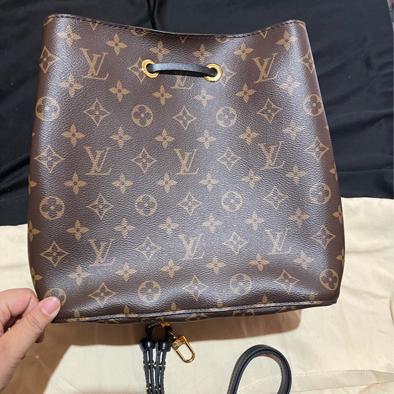 Louis Vuitton NeoNeo 金釦黑水桶包 肩背包 手提包-9