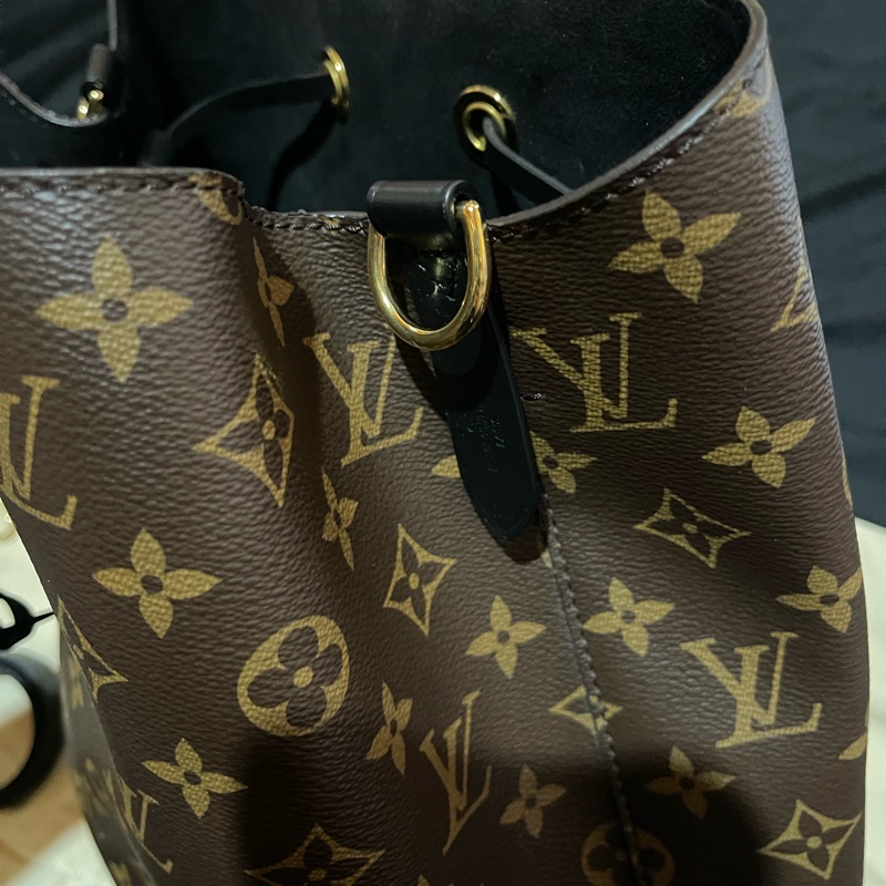 Louis Vuitton NeoNeo 金釦黑水桶包 肩背包 手提包-32