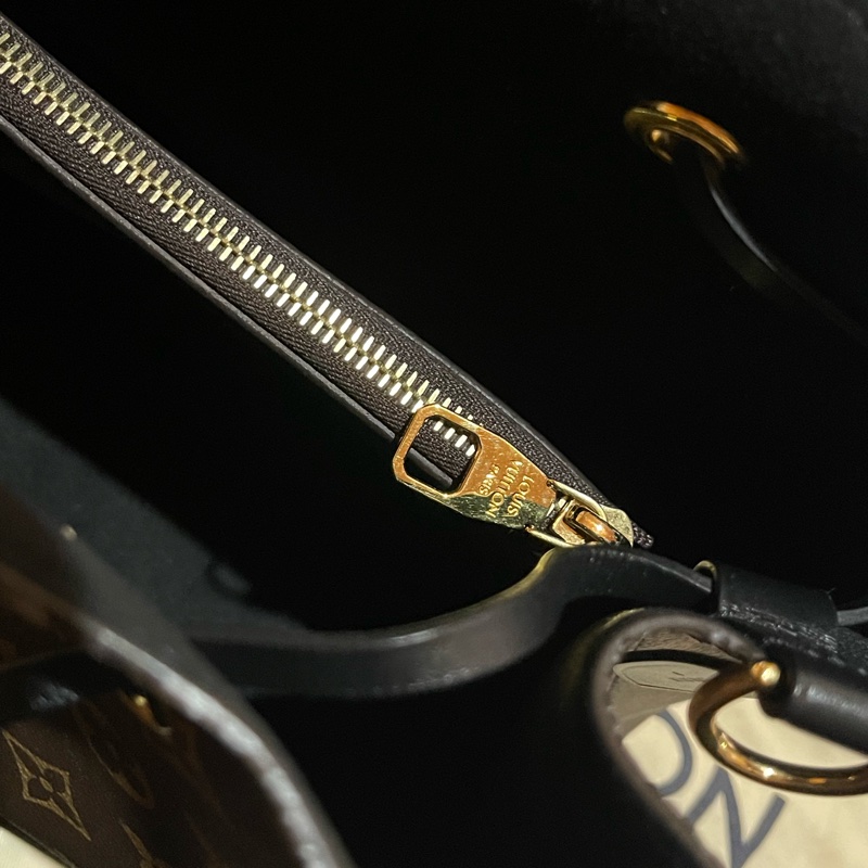Louis Vuitton NeoNeo 金釦黑水桶包 肩背包 手提包-36