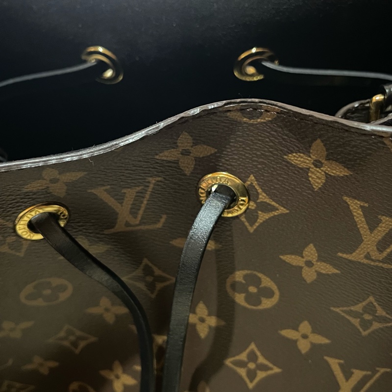 Louis Vuitton NeoNeo 金釦黑水桶包 肩背包 手提包-40