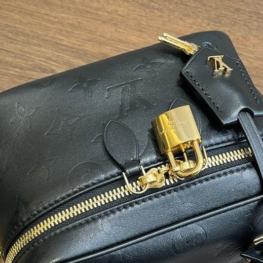 路易威登/Louis Vuitton 黑色全皮化粧盒-8