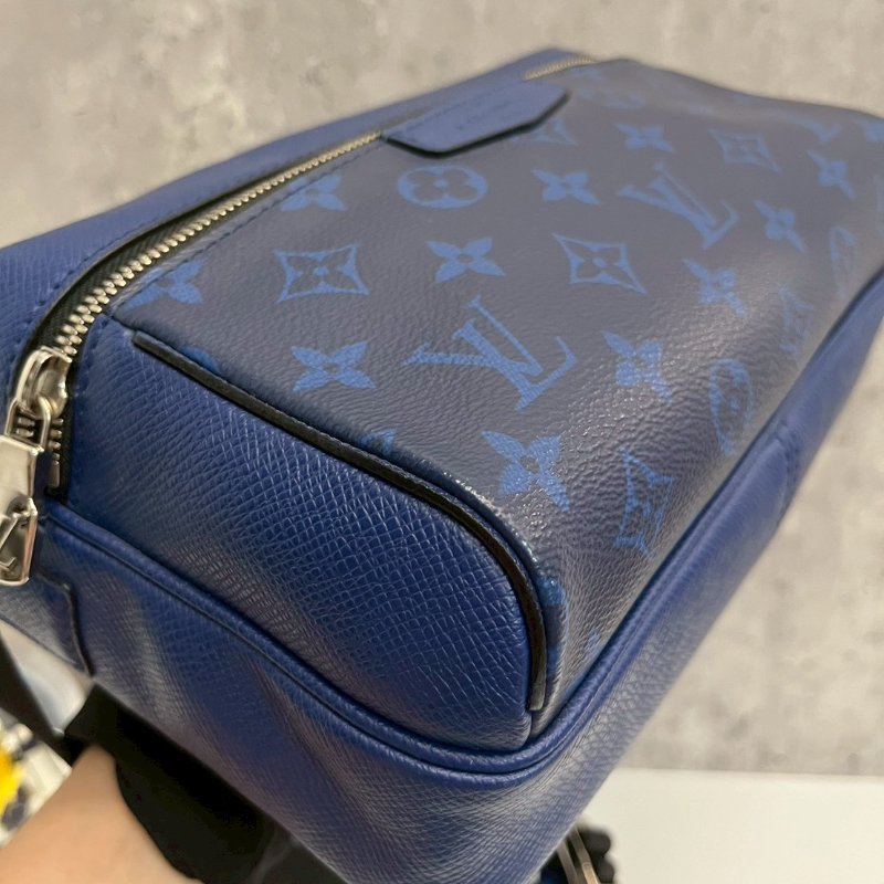 Louis Vuitton M30242 outdoor Monogram 藍色老花拼皮郵差包-12