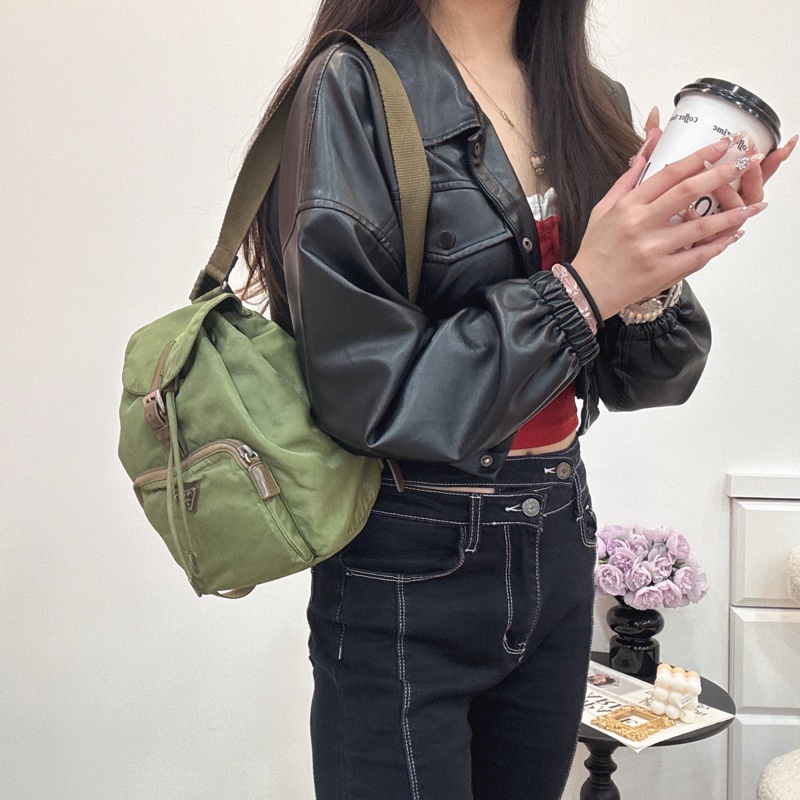 【赫蒂國際精品】 Prada 經典軍綠色尼龍後背包 vintage 二手 中古-4