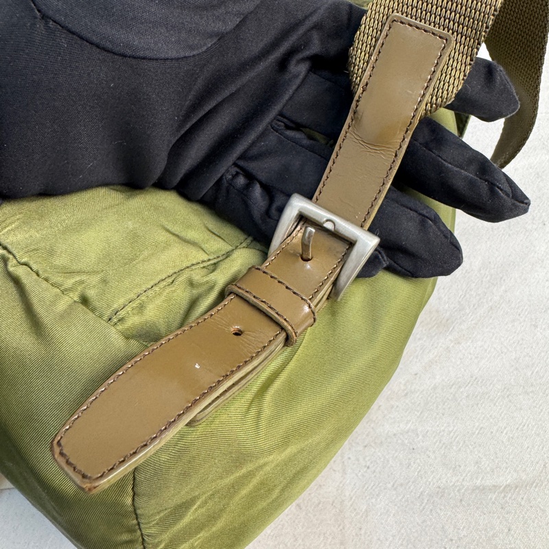 【赫蒂國際精品】 Prada 經典軍綠色尼龍後背包 vintage 二手 中古-19