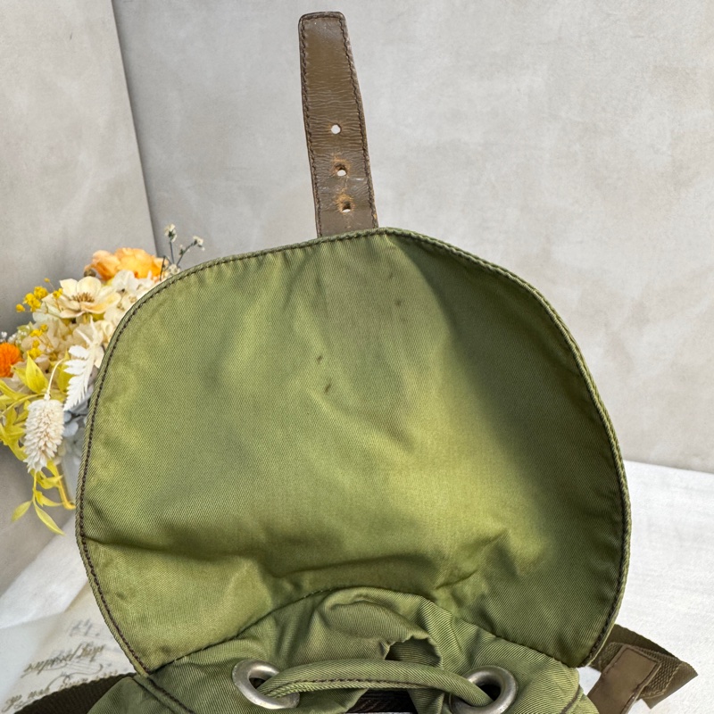 【赫蒂國際精品】 Prada 經典軍綠色尼龍後背包 vintage 二手 中古-21