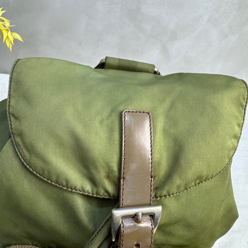 【赫蒂國際精品】 Prada 經典軍綠色尼龍後背包 vintage 二手 中古-27