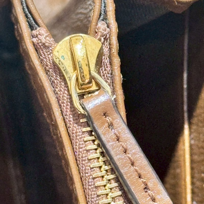 GUCCI Jackie 1961 系列的鍊帶錢包-11