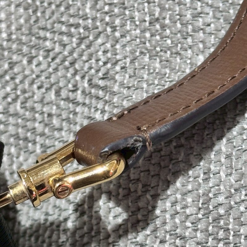 GUCCI Jackie 1961 系列的鍊帶錢包-15