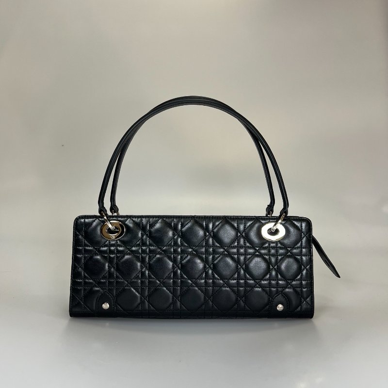 DIOR 黑銀扣藤格紋長形肩背包-1