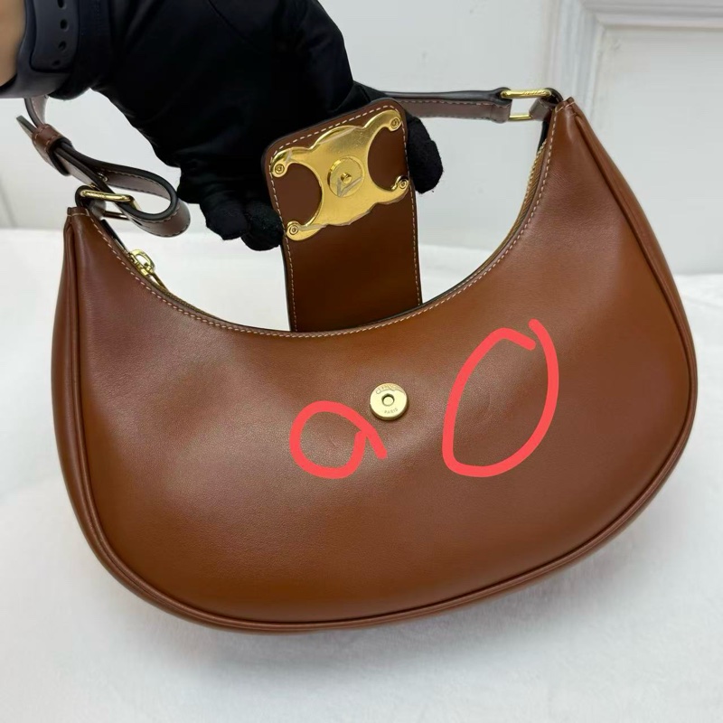 CELINE賽琳 TriompheAVA Ava 凱旋門標誌可調節肩帶 光滑小牛皮 手提單肩包 女款 棕色-12