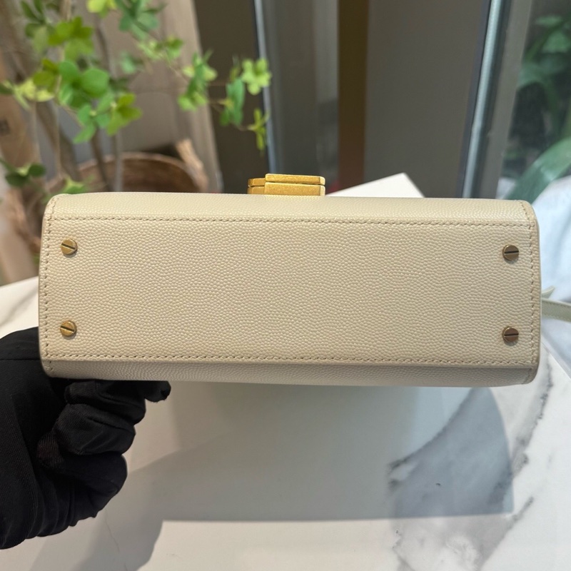 YSL聖羅蘭Cassandra白金魚子醬手提斜挎包-2