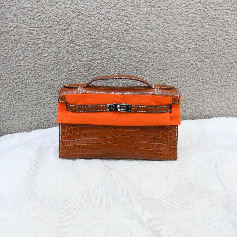 中古 Hermes 愛馬仕 Mini Kelly Pochette迷你凱莉手拿包 尼羅鱷鱷魚皮 霧面金色 鍍金五金PHW 方形的「J」刻印-0