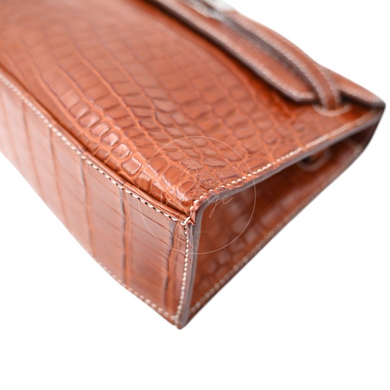 中古 Hermes 愛馬仕 Mini Kelly Pochette迷你凱莉手拿包 尼羅鱷鱷魚皮 霧面金色 鍍金五金PHW 方形的「J」刻印-21
