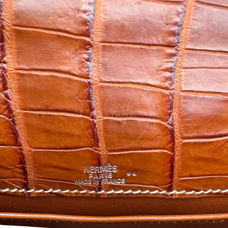 中古 Hermes 愛馬仕 Mini Kelly Pochette迷你凱莉手拿包 尼羅鱷鱷魚皮 霧面金色 鍍金五金PHW 方形的「J」刻印-25