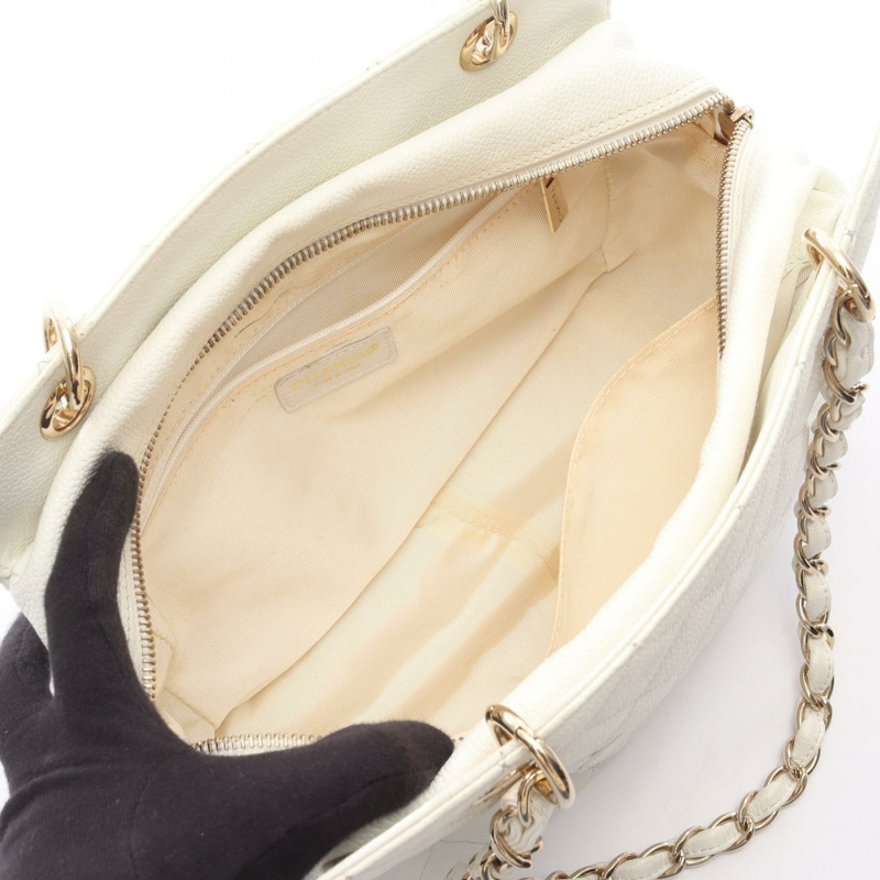 香奈兒 (CHANEL) 絎縫鏈條肩背包，粒面小牛皮，白色，二手，金色五金 CC-2