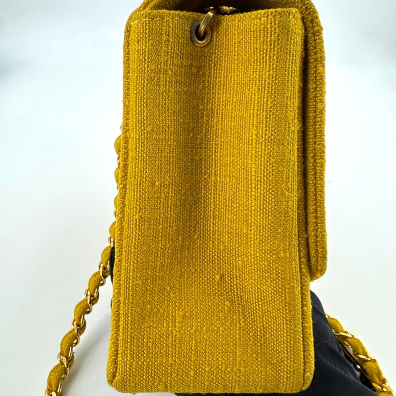 Chanel Vintage 91-94 Linen Matelassé 25 Yellow Small Shoulder Bag-5
