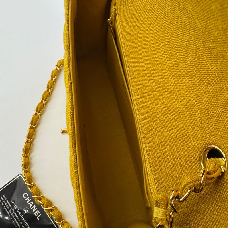 Chanel Vintage 91-94 Linen Matelassé 25 Yellow Small Shoulder Bag-16