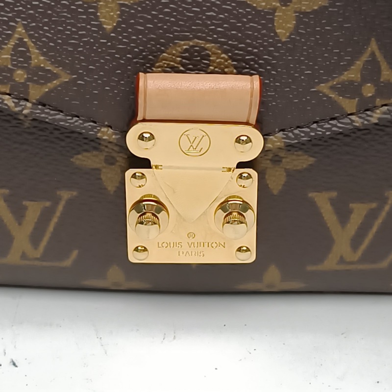 LOUIS VUITTON EastWest橫版郵差包老花PVC金扣晶片-4