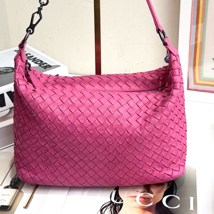 Bottega Veneta 葆蝶家 編織飯盒包 底長26。-7