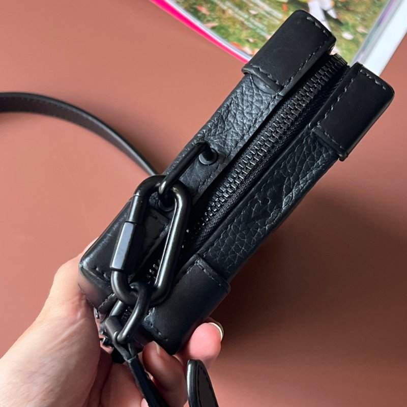 ::LOUIS VUITTON:: M80224 Monogram Taurillon Soft Trunk肩背袋 黑壓紋斜背包-18