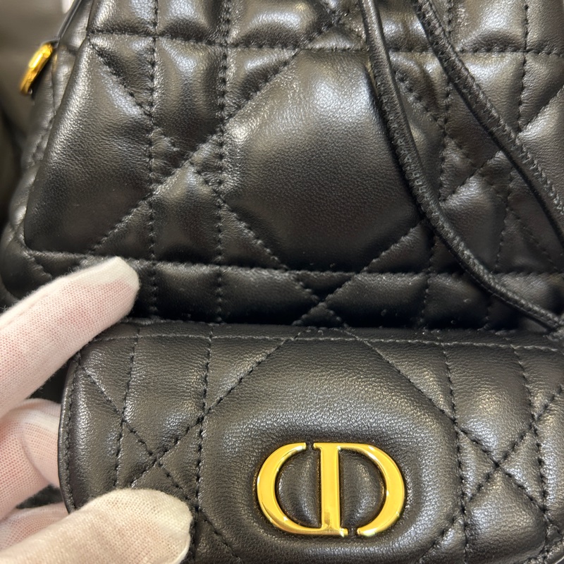 全新Dior Caro 黑色水桶包-15