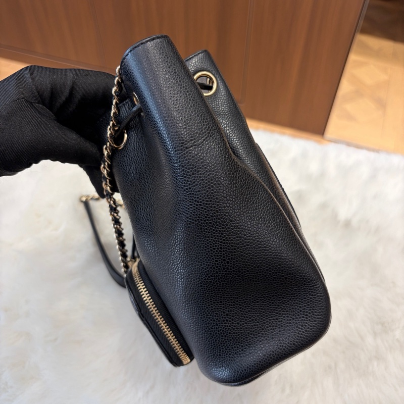 全新全配❤️晶片款❤️ 香奈兒 #黑金 #荔枝皮 #affinity系列 #水桶包-7