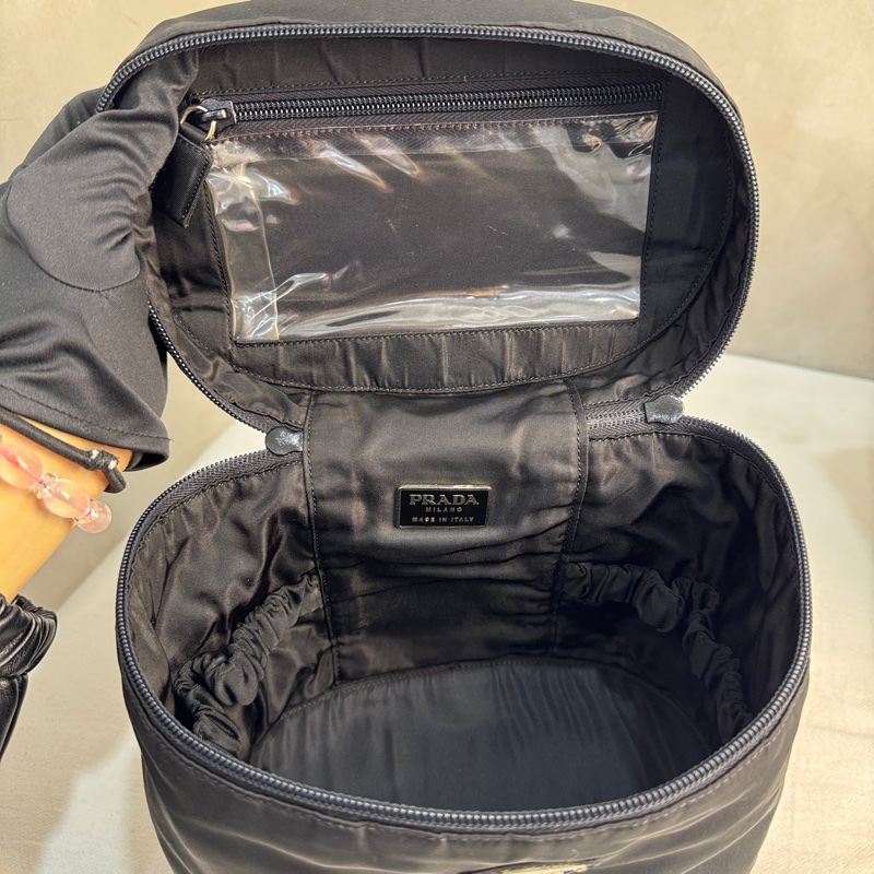 【赫蒂國際精品】Prada 經典尼龍三角標化妝箱 手提包 vintage 二手 中古-17