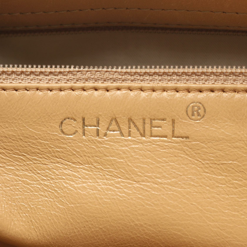 香奈兒 (CHANEL) 絎縫塑膠鏈條托特包,羊皮材質,米色/黑色,二手,金色五金-3