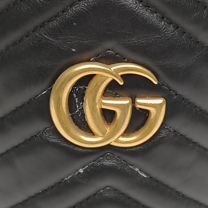 GUCCI GGMarmont抽繩水桶包Mini黑色牛皮金扣-5