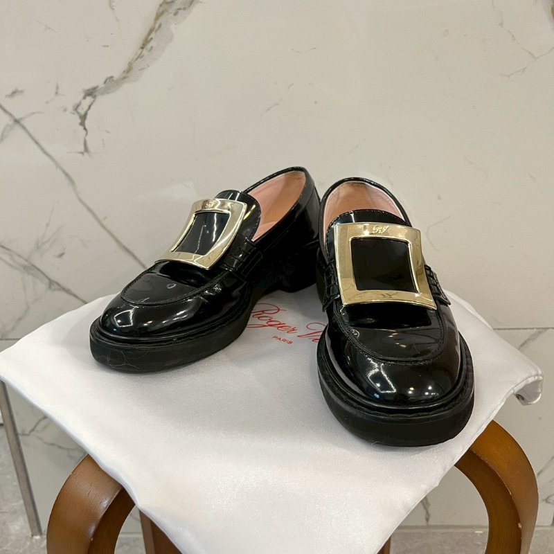 Roger vivier 經典樂福鞋-1