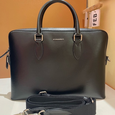 99新 BURBERRY巴寶莉 男士手提包，公文電腦包尺寸37*26*6