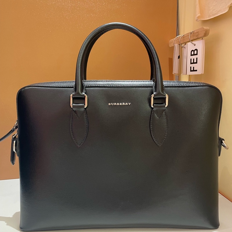 99新 BURBERRY巴寶莉 男士手提包，公文電腦包尺寸37*26*6-1