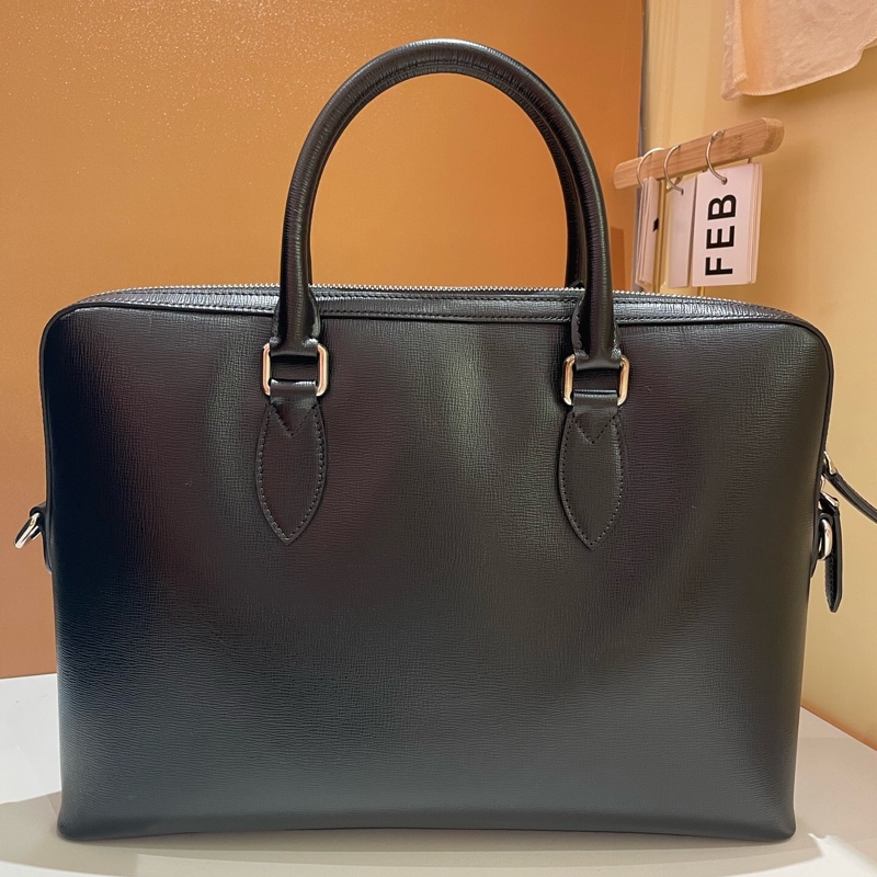 99新 BURBERRY巴寶莉 男士手提包，公文電腦包尺寸37*26*6-2