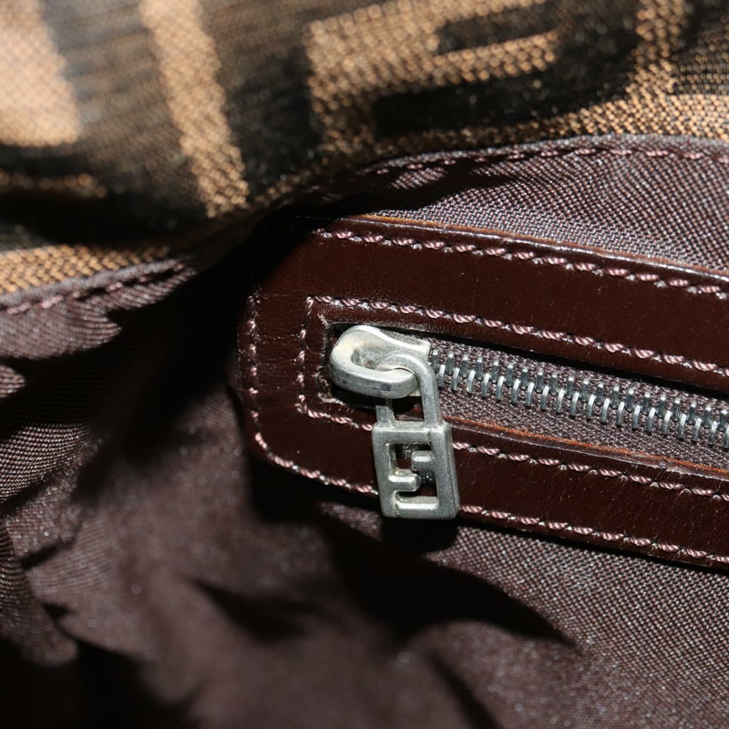 【日本直送】FENDI Zucca帆布Mamma Baguette單肩包 黑色棕色 正品 175894SAM-23