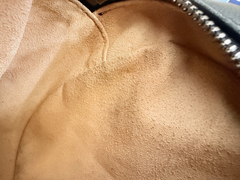 Gucci 黑牛皮馬夢相機包-17