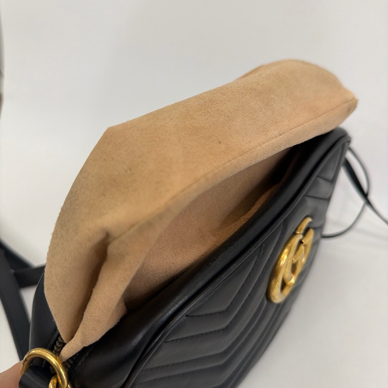 Gucci 黑牛皮馬夢相機包-43