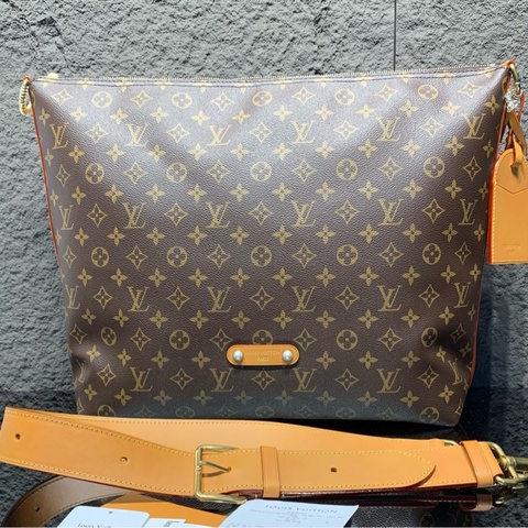 99新 Louis Vuitton/路易威登 vagabond hobo 手袋流浪包 斜挎包，芯片款，尺寸38*36