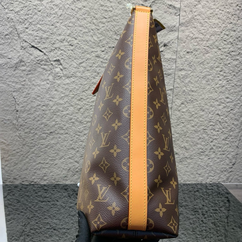 99新 Louis Vuitton/路易威登 vagabond hobo 手袋流浪包 斜挎包,芯片款,尺寸38*36-5