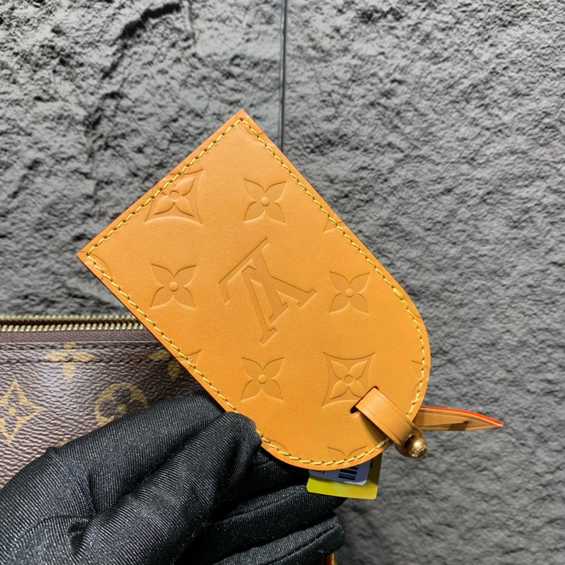 99新 Louis Vuitton/路易威登 vagabond hobo 手袋流浪包 斜挎包,芯片款,尺寸38*36-12