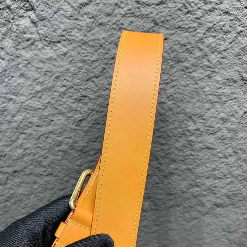 99新 Louis Vuitton/路易威登 vagabond hobo 手袋流浪包 斜挎包,芯片款,尺寸38*36-18